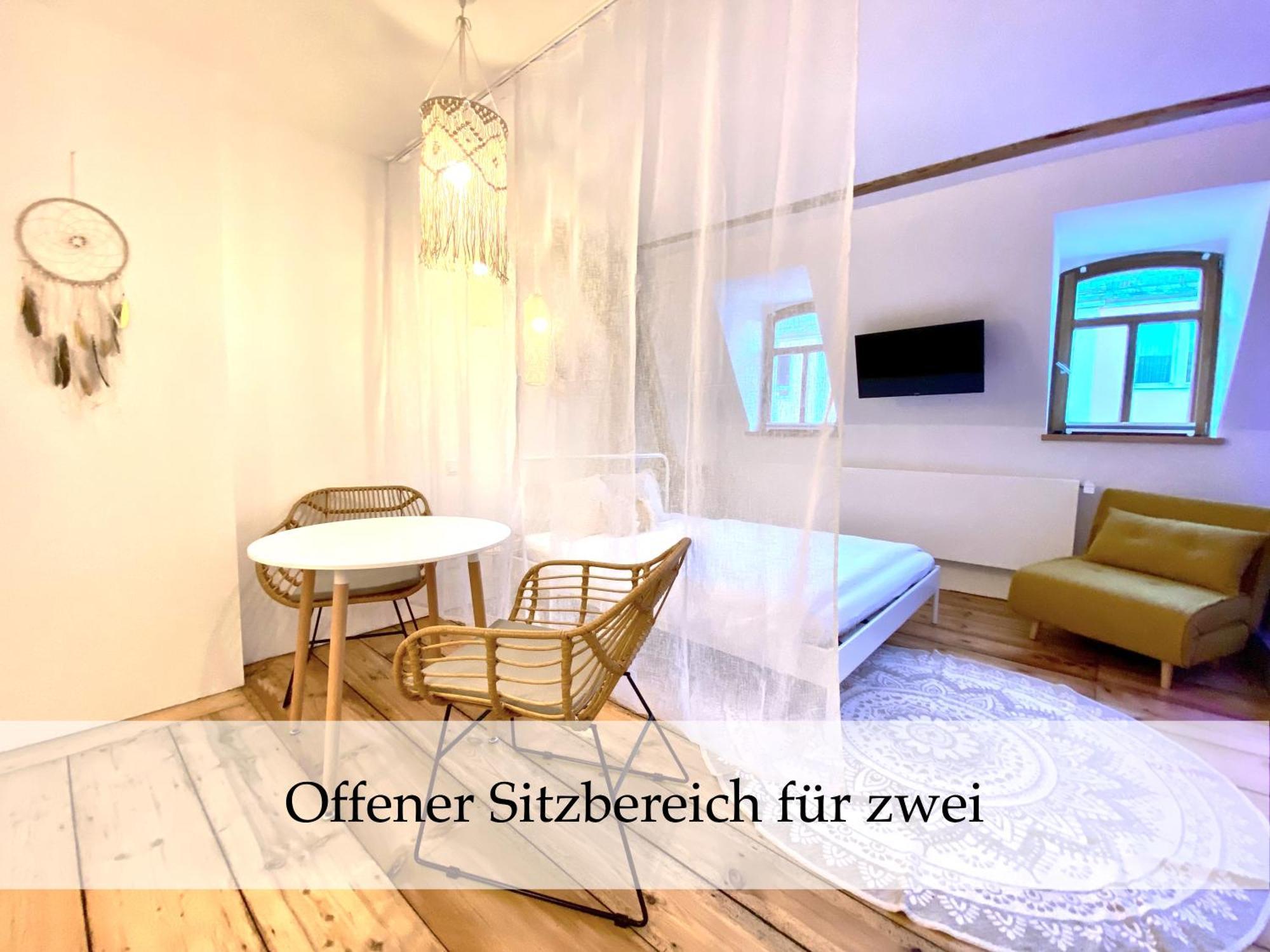Zentrale 1-Zimmer-Ferienwohnung Mit Digitalem Check In Hof  Extérieur photo